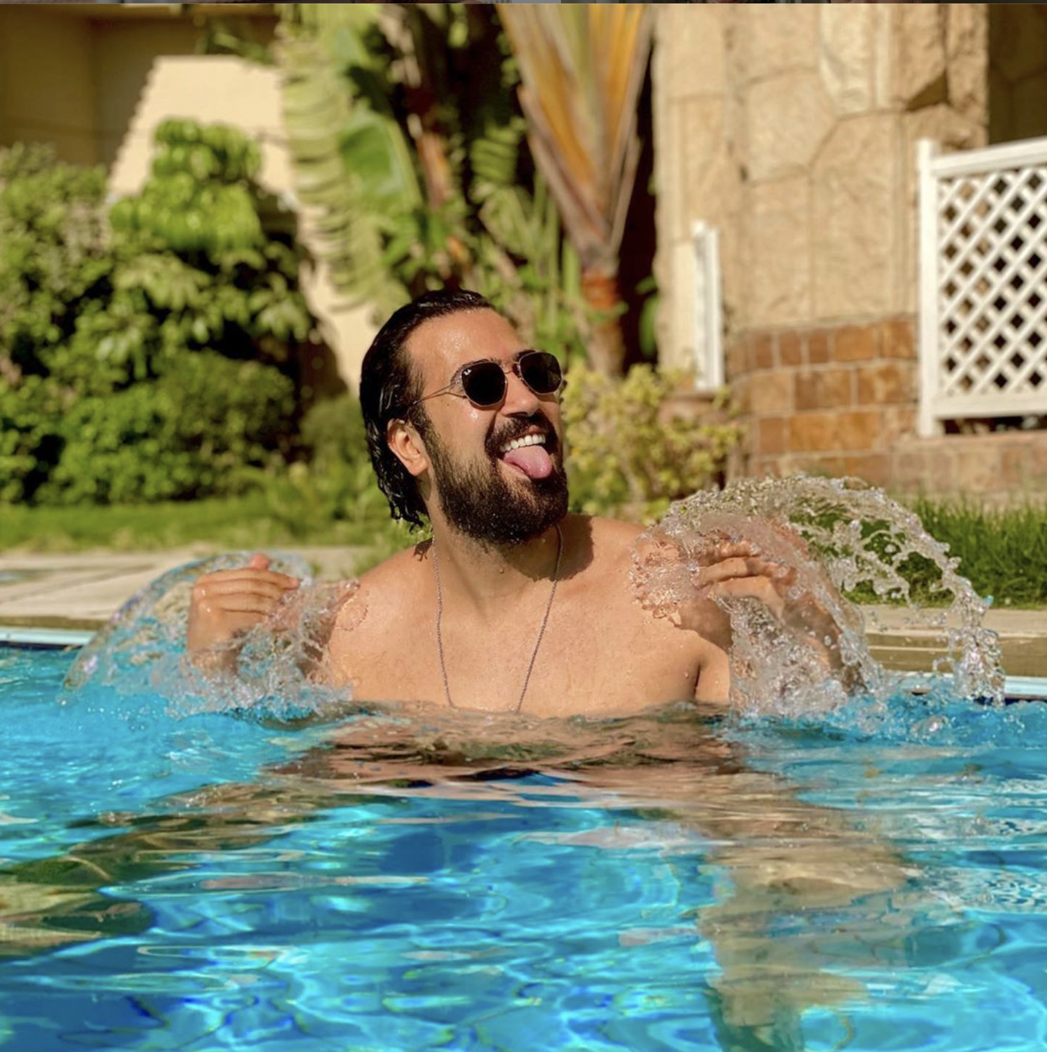 هل يحتكر اليوتيوبر عمرو راضي كميات هائلة من أدوية كورونا؟