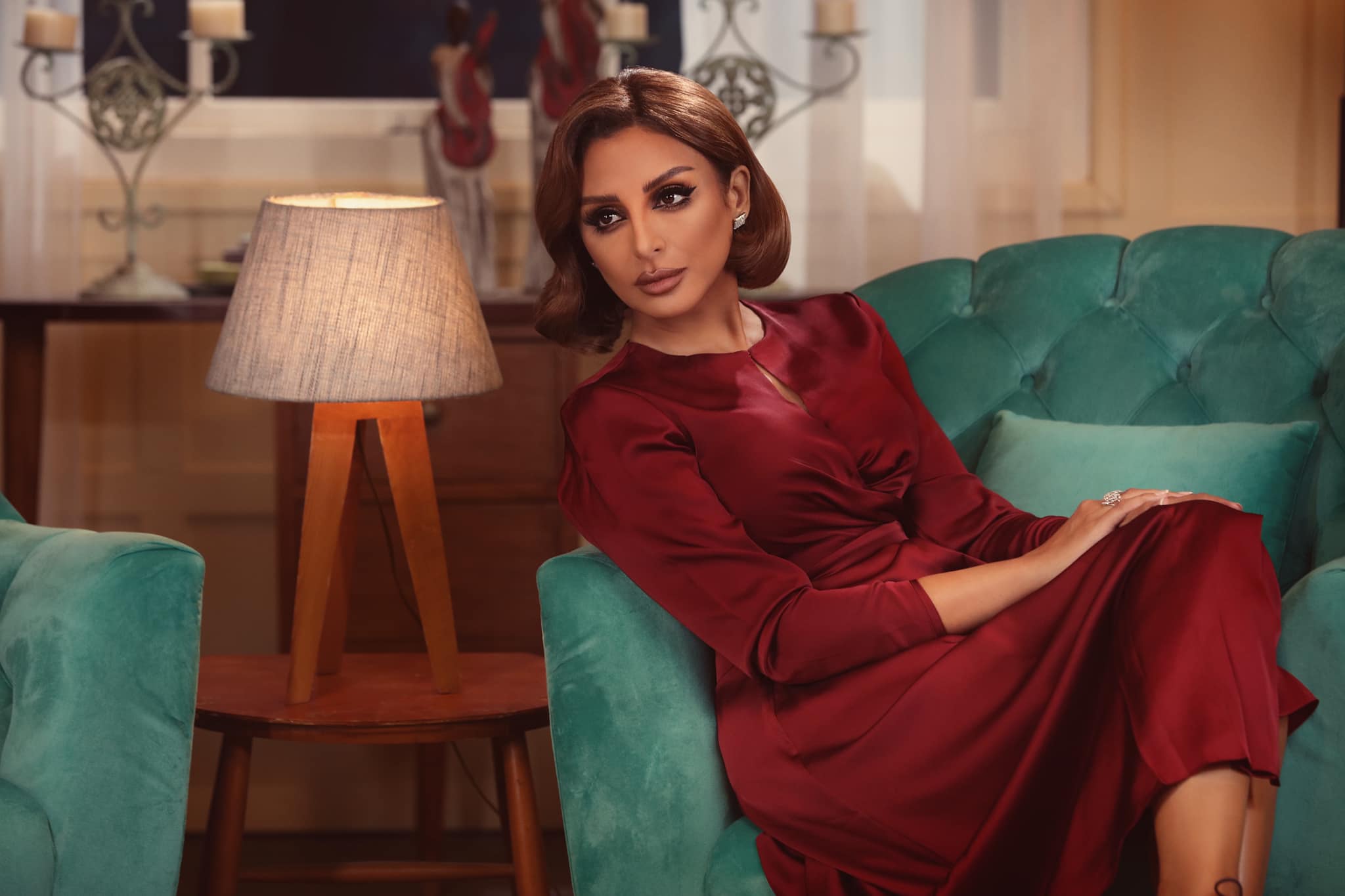 خسرت والدها وتزوجت 4 مرات أحدهم عرفيا الآخر خلعته.. أزمات في حياة أنغام