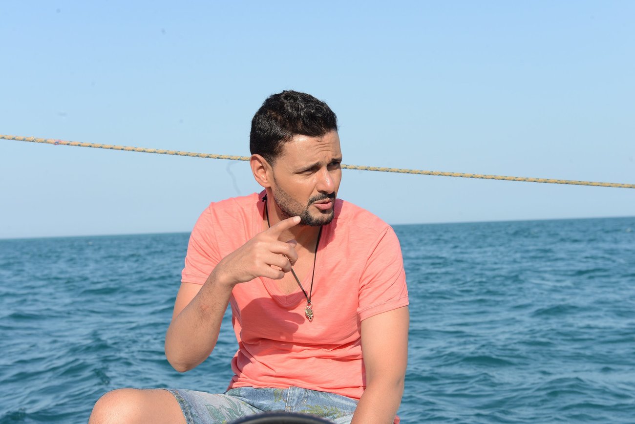 ملك المقالب رامز جلال.. يعاني من وسواس الصلاة وحقيقة خلافه مع شقيقه ياسر جلال