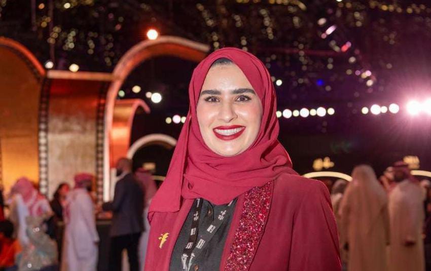 كوثر آل داوود: الموازنة بين الأسرة والعمل ممكنة بالوعي والتنظيم